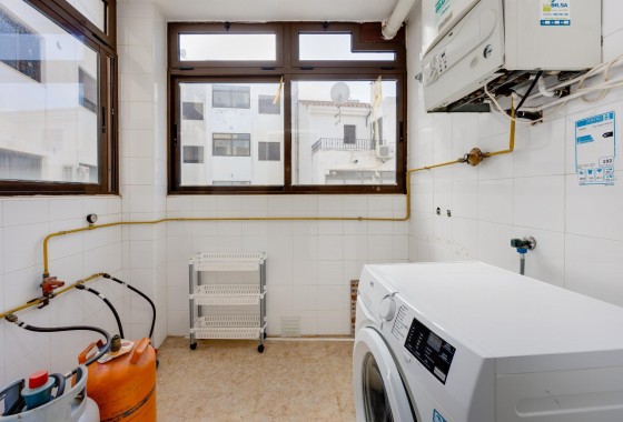 Wiederverkauf - Wohnung / Apartment -
San Miguel de Salinas