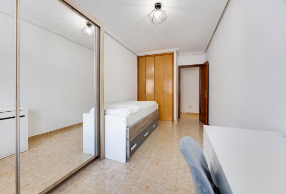 Wiederverkauf - Wohnung / Apartment -
San Miguel de Salinas