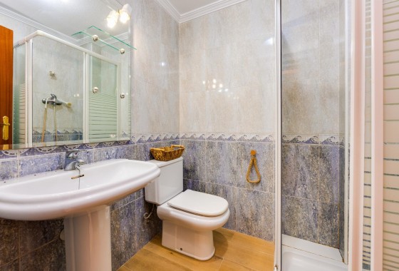 Wiederverkauf - Wohnung / Apartment -
San Miguel de Salinas