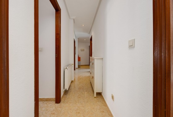 Wiederverkauf - Wohnung / Apartment -
San Miguel de Salinas