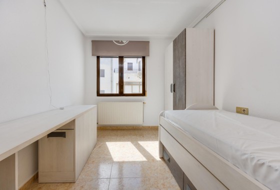 Wiederverkauf - Wohnung / Apartment -
San Miguel de Salinas