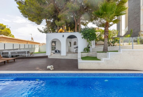 Sprzedaż - Willa wolnostojąca -
Torrevieja - Los Balcones