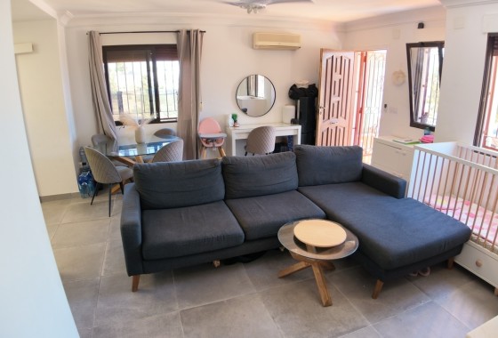 Venta - Chalet Independiente -
Orihuela Costa