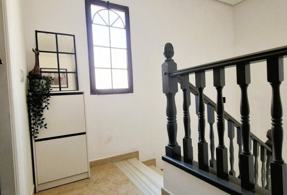 Venta - Chalet Independiente -
Orihuela Costa
