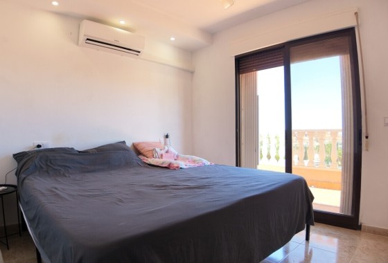 Venta - Chalet Independiente -
Orihuela Costa