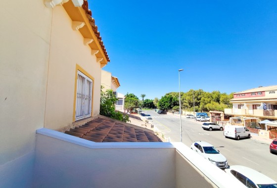 Resale - Townhouse -
Playa Flamenca