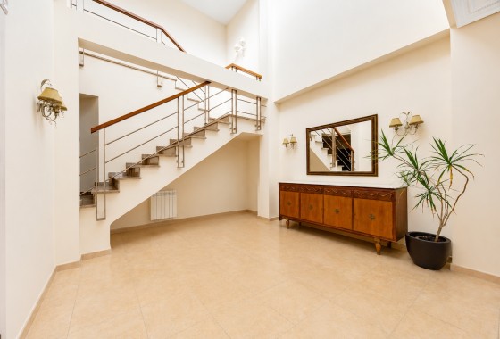 Herverkoop - Vrijstaande Villa -
Benejúzar - Inland