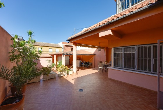 Herverkoop - Vrijstaande Villa -
Benejúzar - Inland