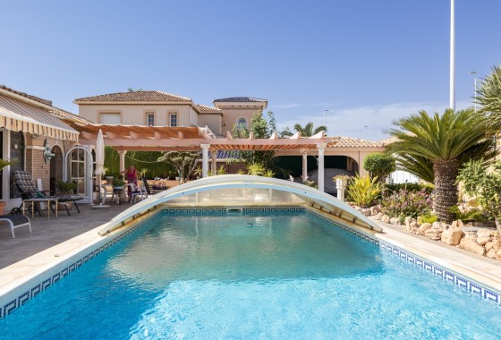 Herverkoop - Vrijstaande Villa -
La Regia - Costa Blanca