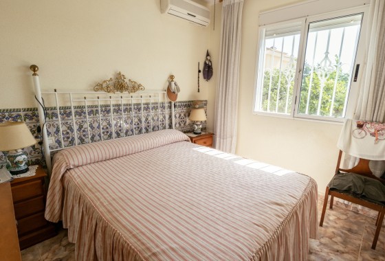 Herverkoop - Vrijstaande Villa -
La Regia - Costa Blanca