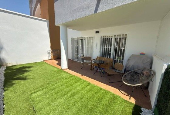 Venta - Apartamento / Piso -
Villamartín