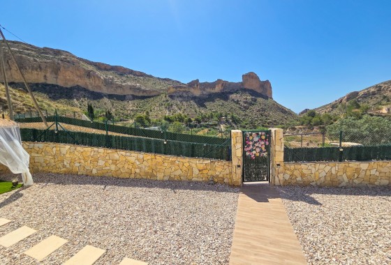 Venta - Chalet Independiente -
Crevillente