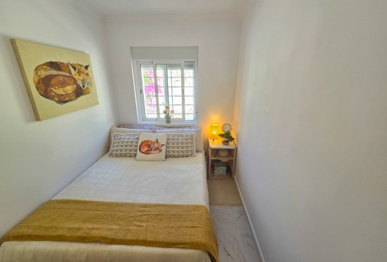 Venta - Chalet Independiente -
Crevillente