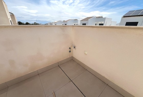 Herverkoop - Halfvrijstaande villa -
Ciudad Quesada - Rojales - Pueblo Bravo