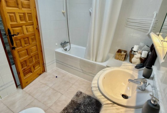 Resale - Detached Villa -
San Luis
