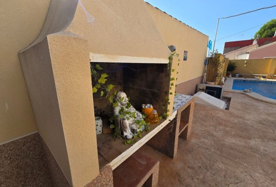 Venta - Chalet Independiente -
Raspay