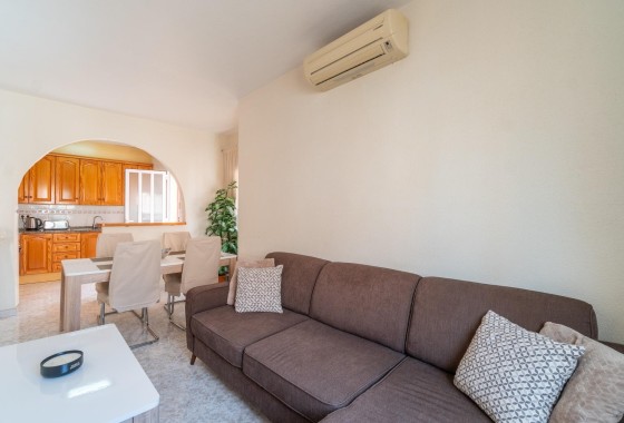 Herverkoop - Rijhuis -
Orihuela Costa - Playa Flamenca
