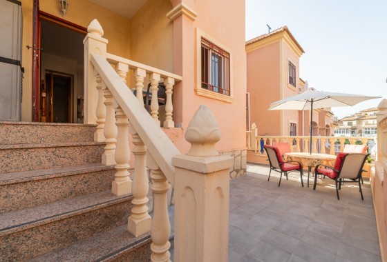 Herverkoop - Rijhuis -
Orihuela Costa - Playa Flamenca