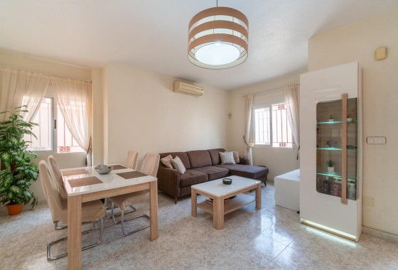 Herverkoop - Rijhuis -
Orihuela Costa - Playa Flamenca