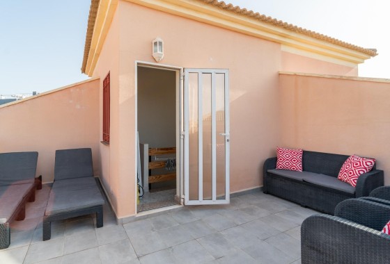 Herverkoop - Rijhuis -
Orihuela Costa - Playa Flamenca