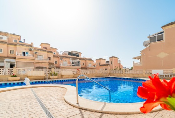 Herverkoop - Rijhuis -
Orihuela Costa - Playa Flamenca