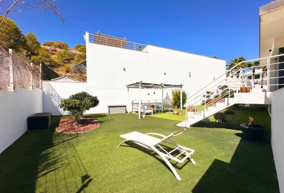 Wiederverkauf - Freistehende Villa -
San Miguel de Salinas