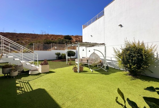 Wiederverkauf - Freistehende Villa -
San Miguel de Salinas