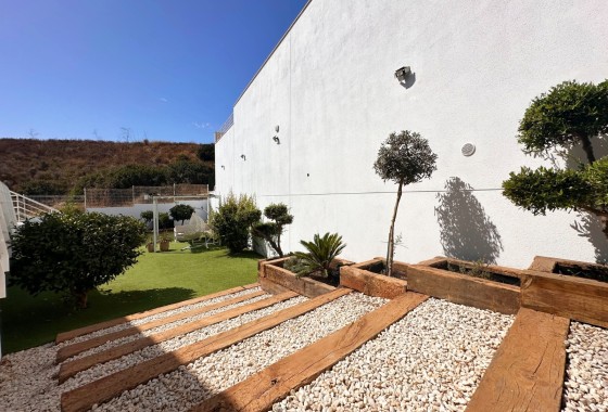 Wiederverkauf - Freistehende Villa -
San Miguel de Salinas