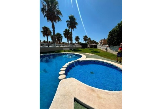 Herverkoop - Vrijstaande Villa -
Orihuela Costa - Lomas de Cabo Roig