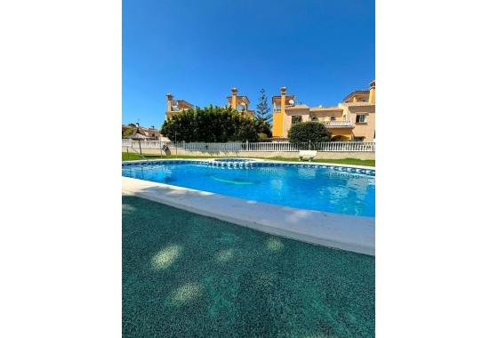 Herverkoop - Vrijstaande Villa -
Orihuela Costa - Lomas de Cabo Roig