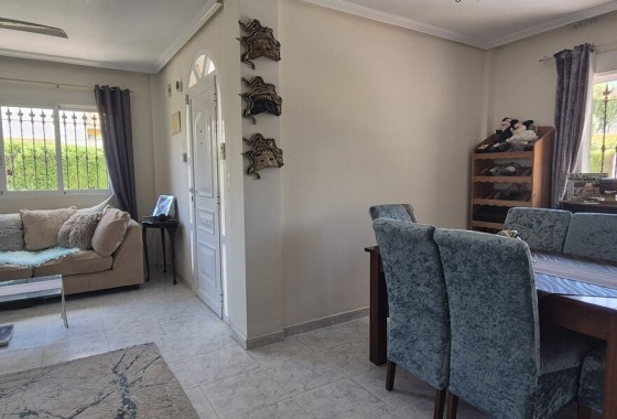 Venta - Chalet Independiente -
Villamartín