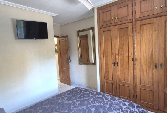 Venta - Chalet Independiente -
Villamartín