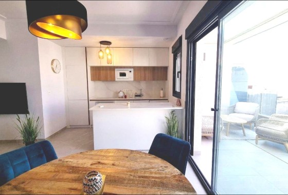 Herverkoop - Appartement / Flat -
Torrevieja - Playa del Cura