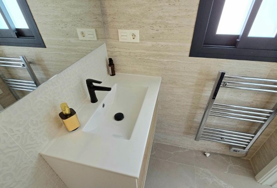 Herverkoop - Appartement / Flat -
Torrevieja - Playa del Cura