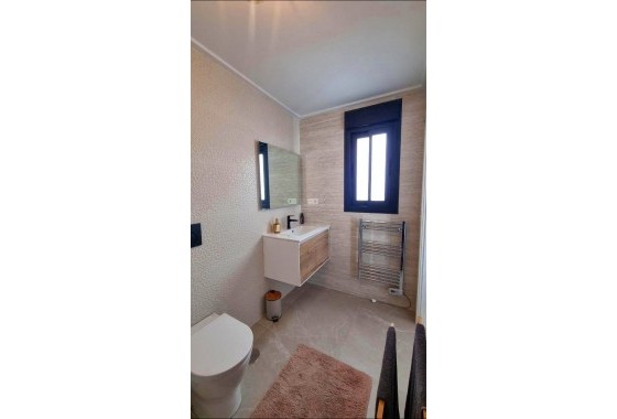 Herverkoop - Appartement / Flat -
Torrevieja - Playa del Cura