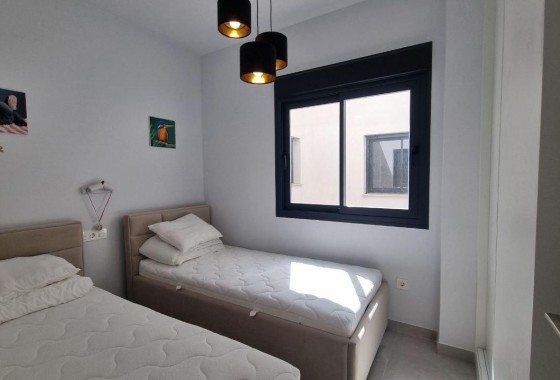 Herverkoop - Appartement / Flat -
Torrevieja - Playa del Cura