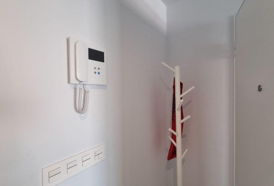 Herverkoop - Appartement / Flat -
Torrevieja - Playa del Cura