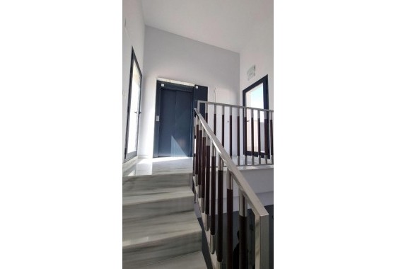 Herverkoop - Appartement / Flat -
Torrevieja - Playa del Cura