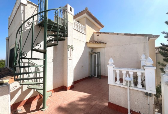 Herverkoop - Vrijstaande villa -
Algorfa - Montebello