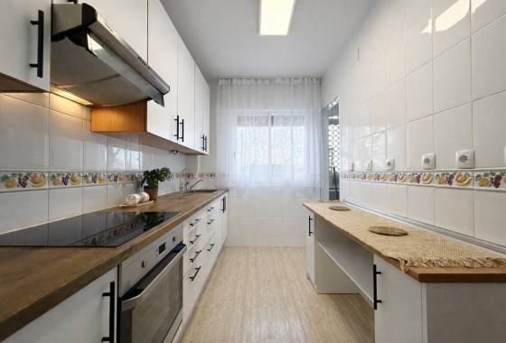 Herverkoop - Rijhuis -
Dehesa de Campoamor - Campoamor
