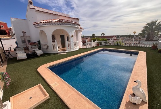 Wiederverkauf - Freistehende Villa -
Ciudad Quesada - Rojales - Urbanización Ciudad Quesada