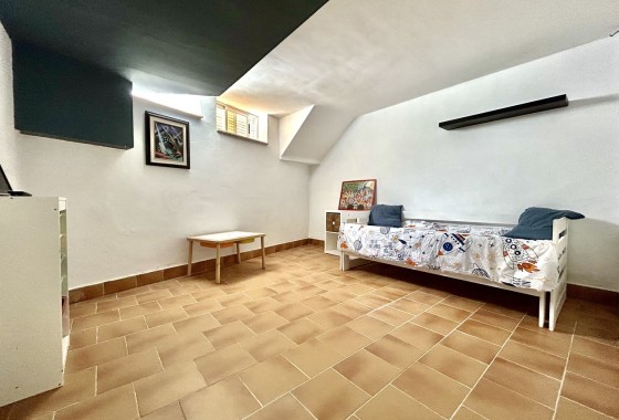 Herverkoop - Rijhuis -
Heredades - Costa Blanca