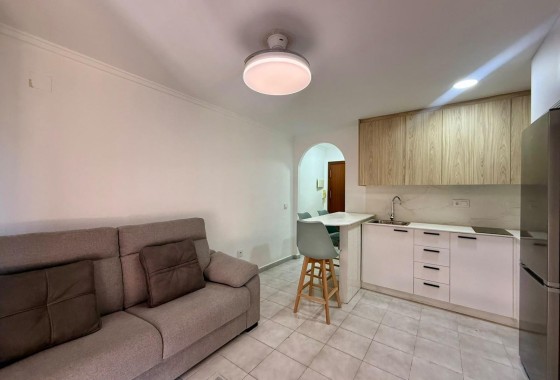 Herverkoop - Appartement / Flat -
Torrevieja - Playa del Cura