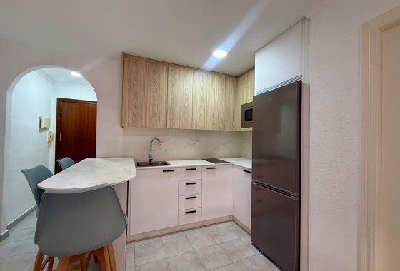 Herverkoop - Appartement / Flat -
Torrevieja - Playa del Cura