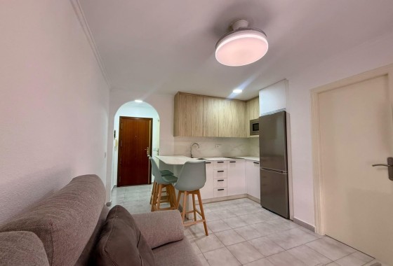 Herverkoop - Appartement / Flat -
Torrevieja - Playa del Cura