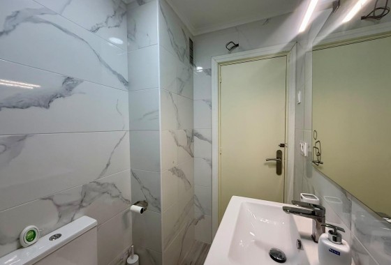 Herverkoop - Appartement / Flat -
Torrevieja - Playa del Cura