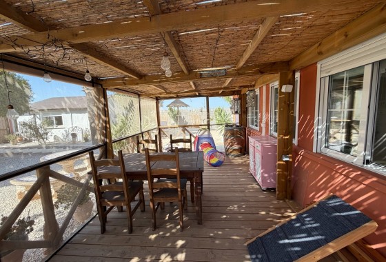 Herverkoop - Finca / Landhuis -
La Marina - Elche