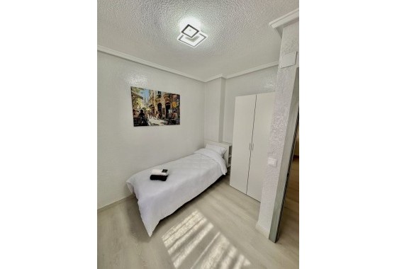 Herverkoop - Appartement / Flat -
Torrevieja
