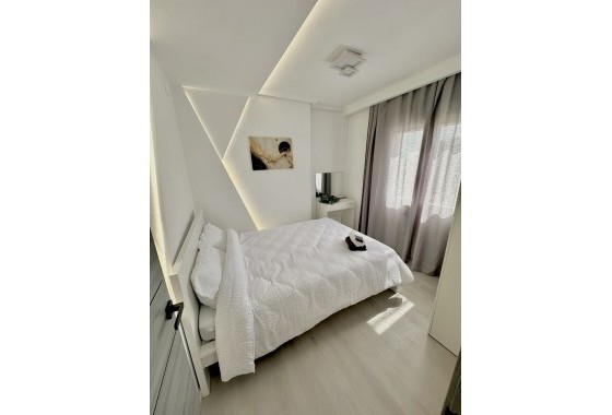 Herverkoop - Appartement / Flat -
Torrevieja