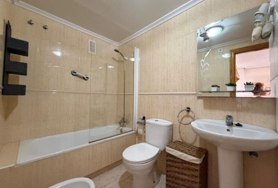 Wiederverkauf - Wohnung / Apartment -
Torrevieja - La Mata